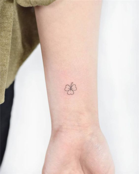 250 hình xăm mini cỏ 3 lá và 4 lá - Genztattoo