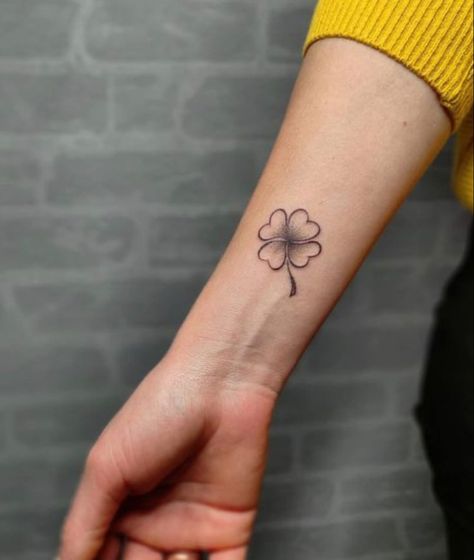 250 hình xăm mini cỏ 3 lá và 4 lá - Genztattoo