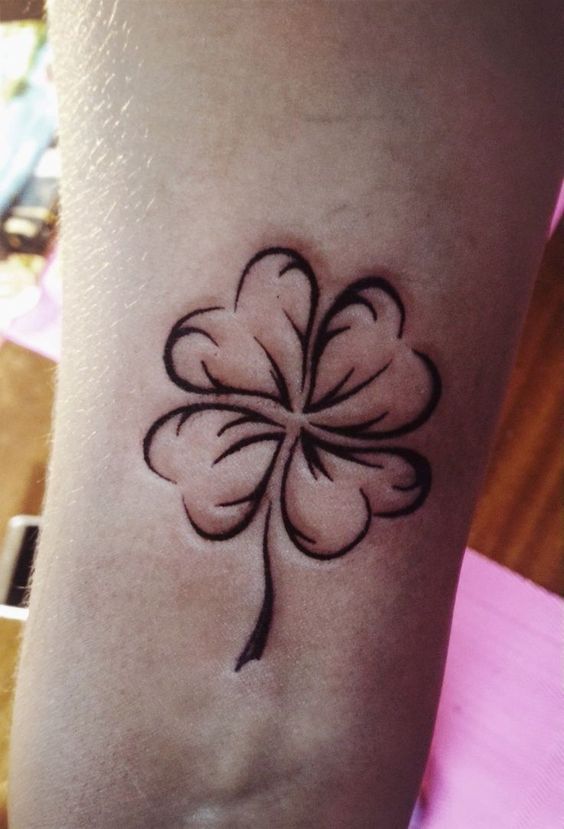 250 hình xăm mini cỏ 3 lá và 4 lá - Genztattoo