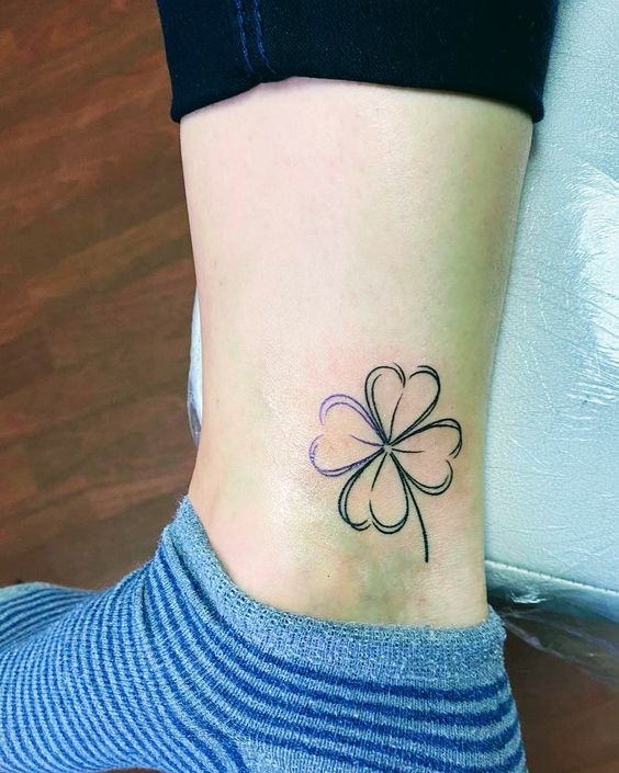 250 hình xăm mini cỏ 3 lá và 4 lá - Genztattoo