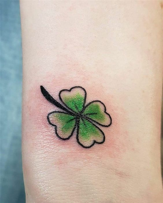 250 hình xăm mini cỏ 3 lá và 4 lá - Genztattoo