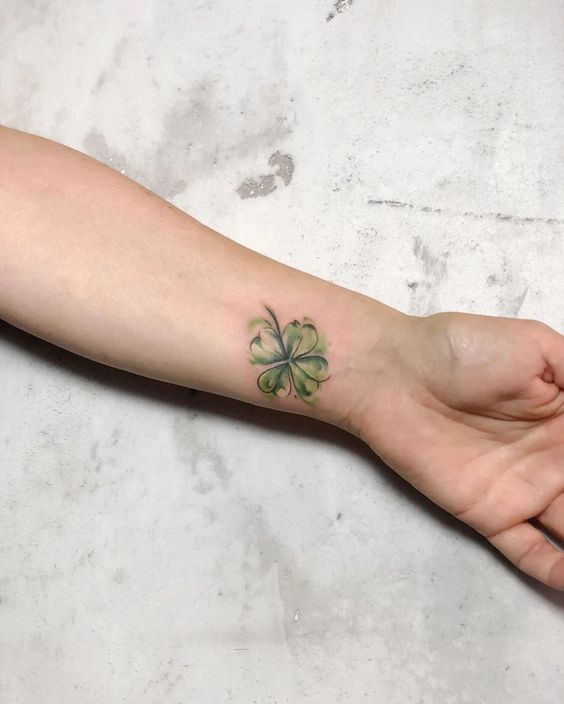 250 hình xăm mini cỏ 3 lá và 4 lá - Genztattoo