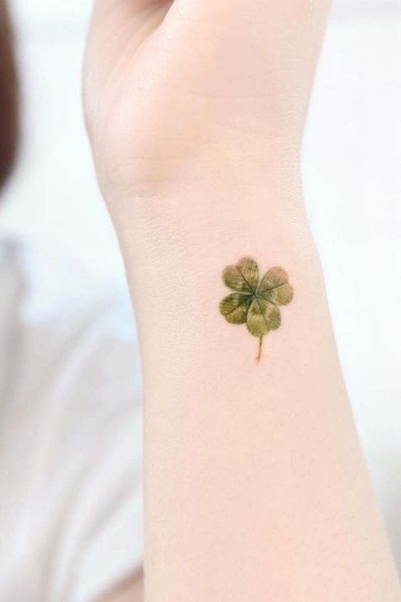 250 hình xăm mini cỏ 3 lá và 4 lá - Genztattoo