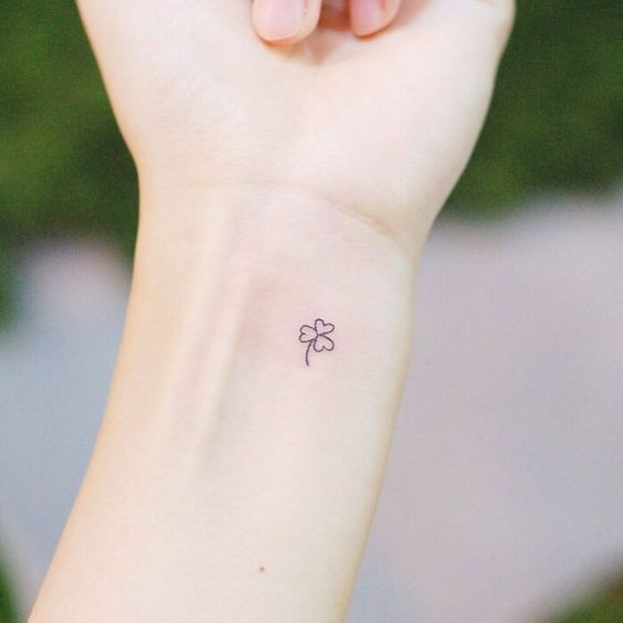 250 hình xăm mini cỏ 3 lá và 4 lá - Genztattoo