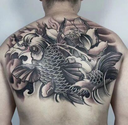 Hình xăm cá chép mạnh mẽ biến thành rồng ở lưng mẫu tattoo cá chép hóa rồng sau lưng mạnh mẽ