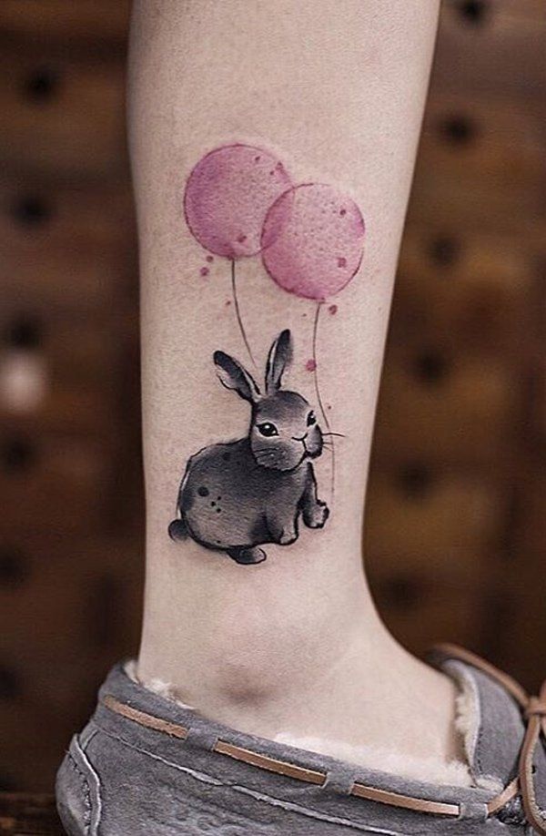 hình xăm thỏ và bóng bay ở mắt cá chân Gợi ý 444+ hình xăm con thỏ cute, dễ thương, độc đáo - Genztattoo