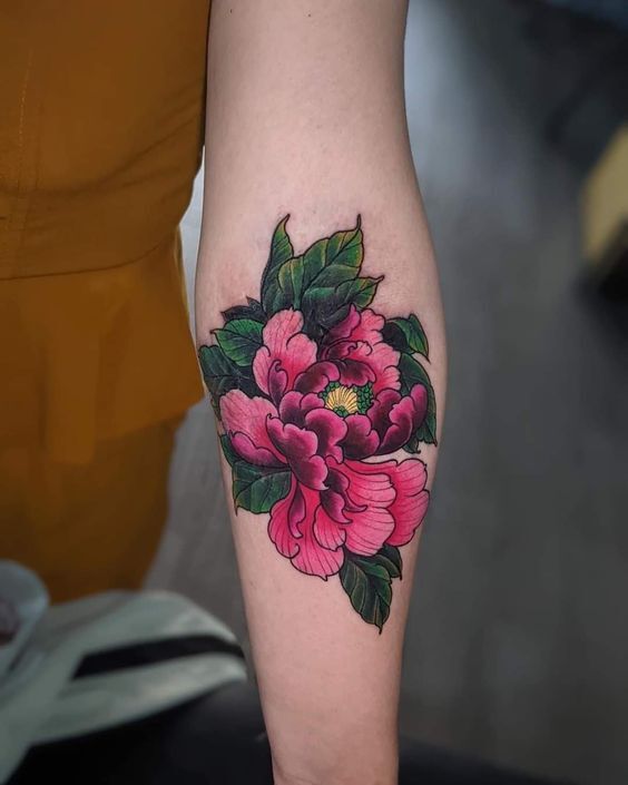 Mẫu xăm hoa quỳnh nữ tính