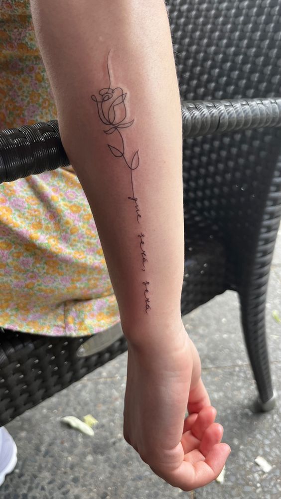 hình xăm hoa và chữ đẹp cho phụ nữ 333+ hình xăm hoa đẹp cho nữ nhẹ nhàng và tinh tế - Genztattoo