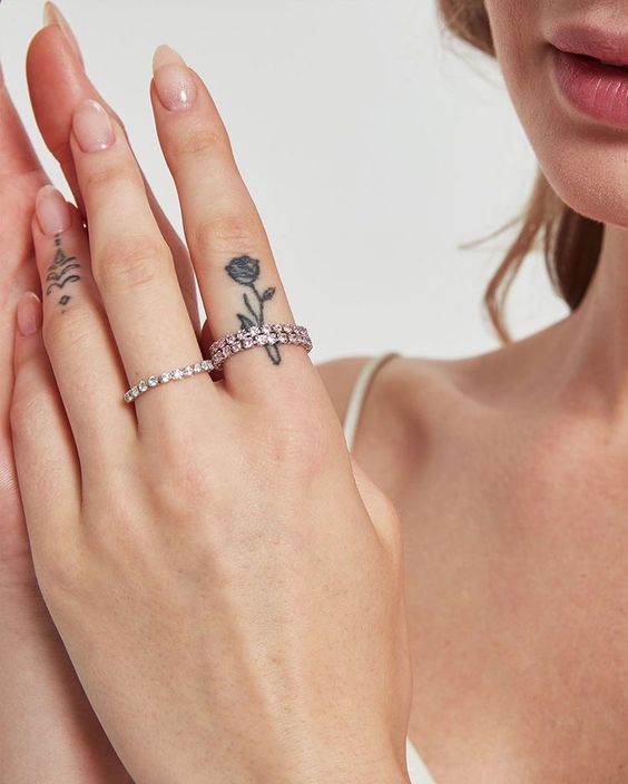 hình xăm hoa đẹp trên tay cho phụ nữ 333+ hình xăm hoa đẹp cho nữ nhẹ nhàng và tinh tế - Genztattoo