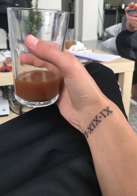 thiết kế hình xăm ngày tháng bằng số La Mã Gợi ý 333+ hình xăm la mã độc đáo và phong cách - Genztattoo