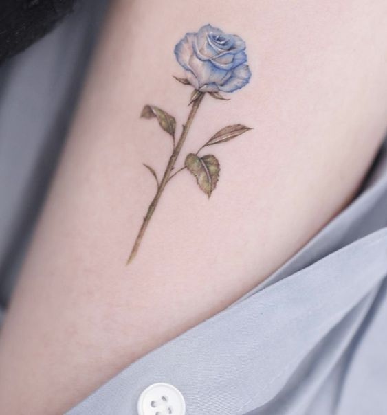 hình xăm cành hoa hồng xanh dịu dàng hình tattoo cành hoa hồng xanh nhẹ nhàng
