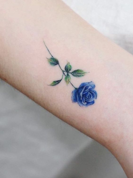 hình xăm hoa hồng xanh nhỏ hình tattoo cành hoa hồng xanh nhỏ xinh