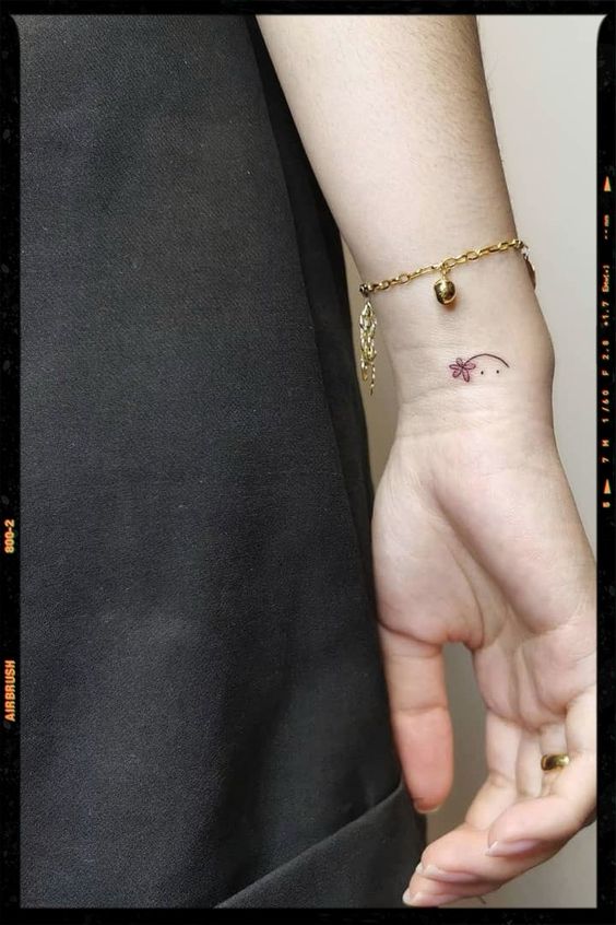 hình xăm hoa nhỏ 299 hình xăm mini ở cổ tay đẹp và ý nghĩa được chọn lọc - Genztattoo