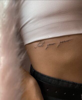 mẫu tattoo chữ dưới ngực ý nghĩa mẫu tattoo chữ dưới ngực ý nghĩa