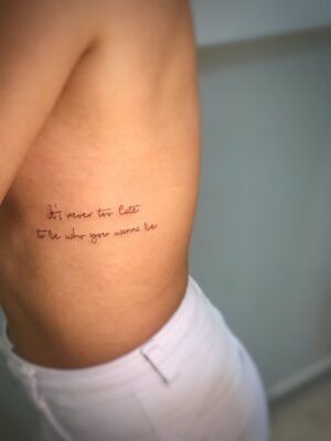 tattoo dòng chữ dưới ngực đẹp tattoo dòng chữ dưới ngực đẹp
