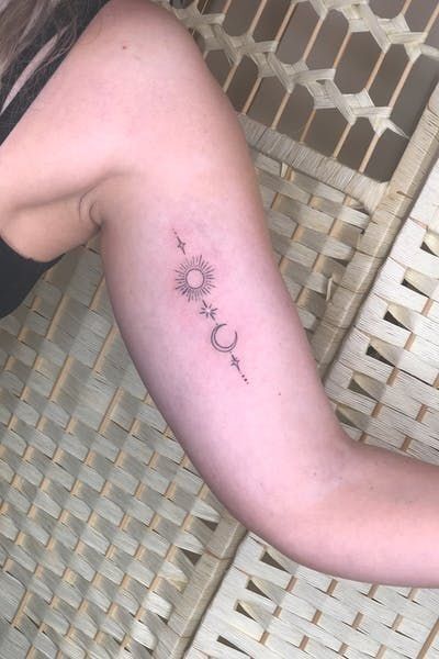 ý tưởng xăm mặt trăng cực ngầu