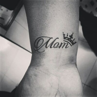 Top 999+ hình xăm chữ mom dad siêu độc đáo và ấn tượng - Genztattoo