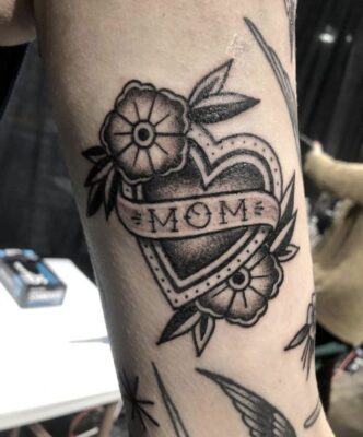 Top 999+ hình xăm chữ mom dad siêu độc đáo và ấn tượng - Genztattoo
