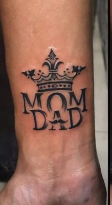 Top 999+ hình xăm chữ mom dad siêu độc đáo và ấn tượng - Genztattoo