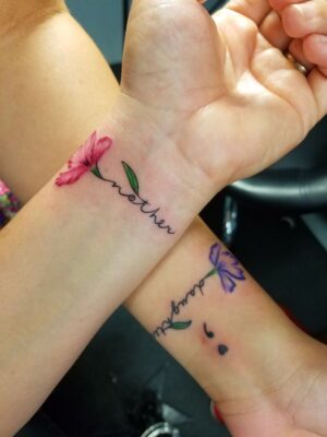 Top 999+ hình xăm chữ mom dad siêu độc đáo và ấn tượng - Genztattoo