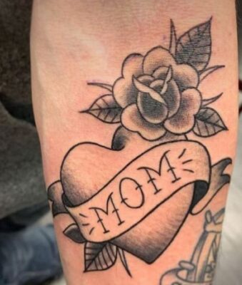 Top 999+ hình xăm chữ mom dad siêu độc đáo và ấn tượng - Genztattoo