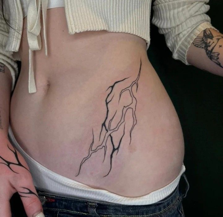 tattoo hình sấm cực ấn tượng tattoo hình sấm cực ấn tượng