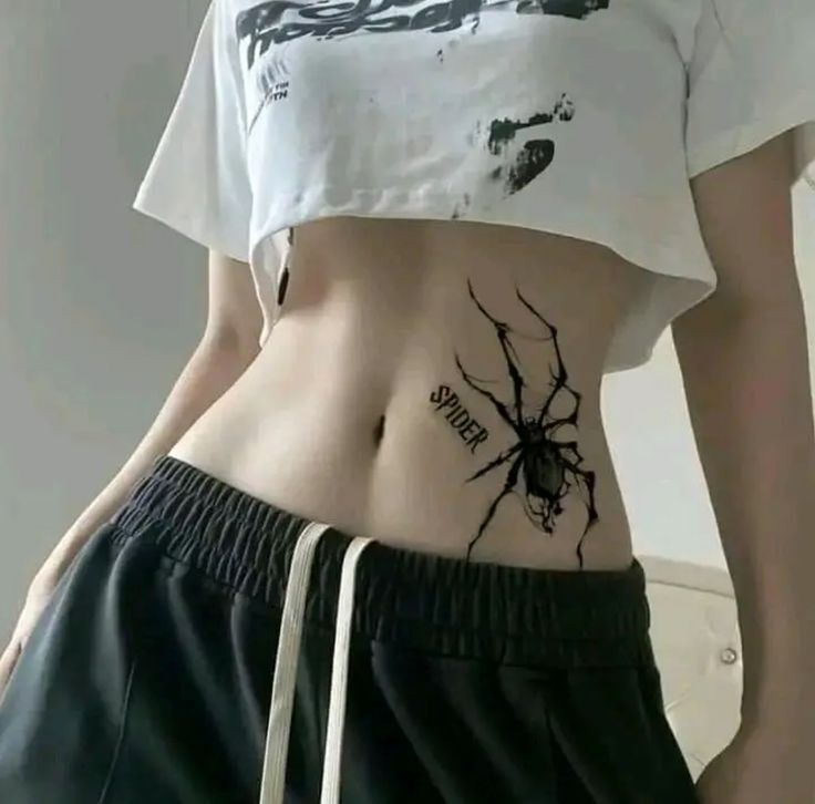 tattoo thu hút ở eo cho khách tattoo thu hút ở eo cho khách