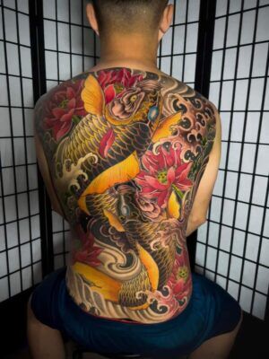 hình xăm full lưng phối màu cực nghệ