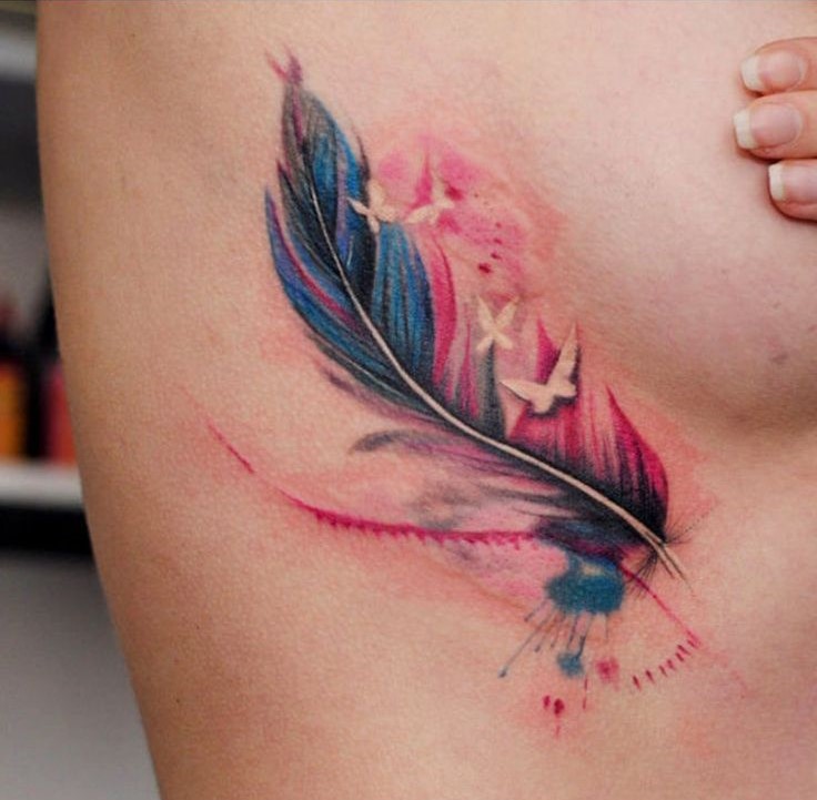 kiểu tattoo lông vũ trên sườn ngực kiểu tattoo lông vũ trên sườn ngực