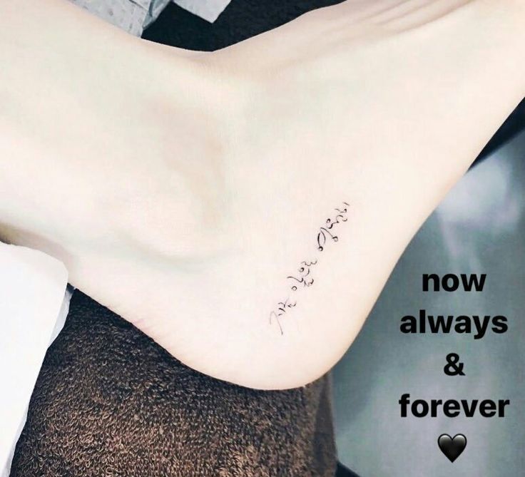 tattoo chữ hàn quốc mini ở chân tattoo chữ hàn quốc mini ở chân