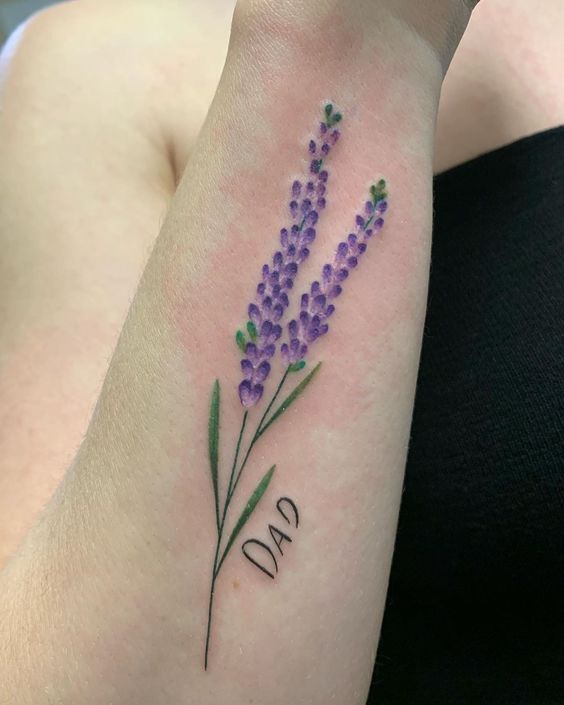 mẫu tattoo cành hoa đầy ý nghĩa ở tay
