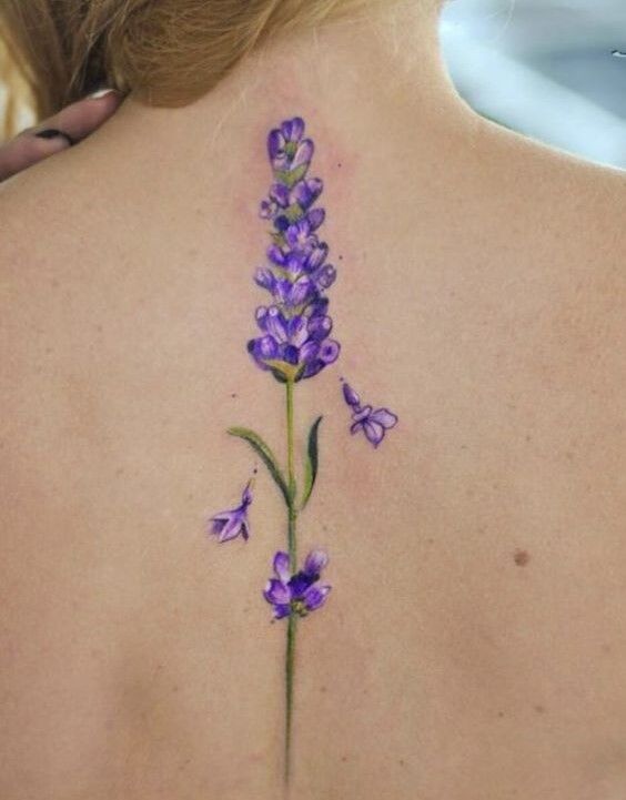 hình xăm hoa lavender siêu nét sau lưng