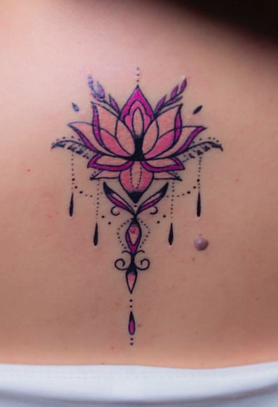 mẫu tattoo chi tiết hoa phá cách độc lạ mẫu tattoo chi tiết hoa phá cách độc lạ