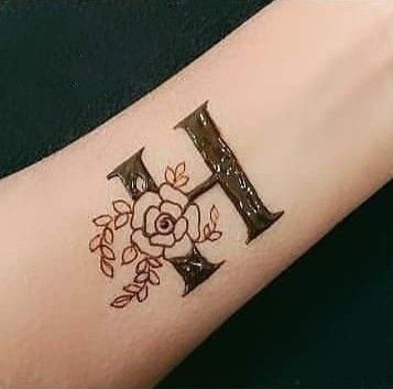 Hình xăm chữ h bông hoa cực đẹp tattoo chữ h với bông hoa siêu đẹp