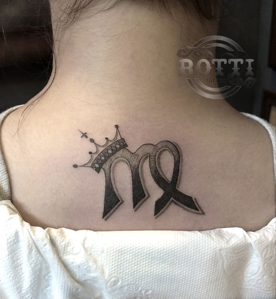 Hình xăm biểu tượng cung Xử Nữ và vương miện ở lưng Top 100 hình xăm cung xử nữ đẹp được thực hiện bởi thợ xăm giỏi nhất