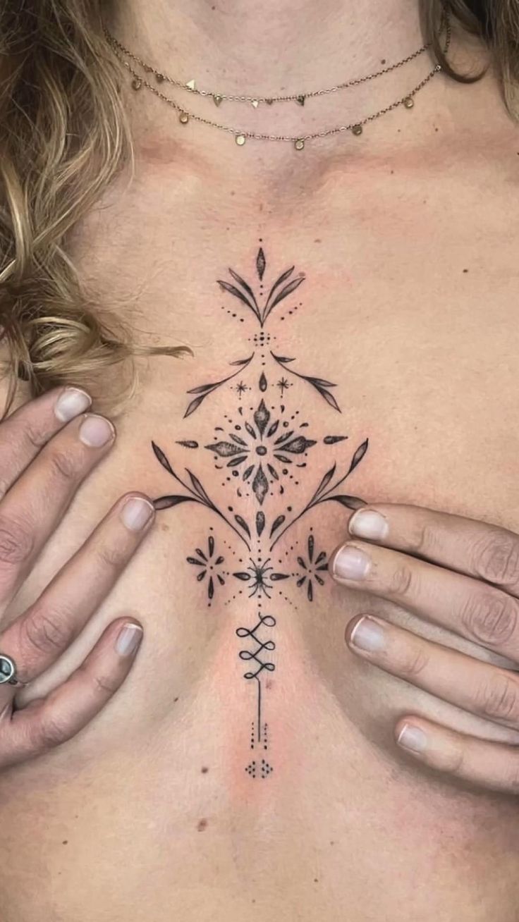 Top 300+ hình xăm khe ngực siêu đẹp và ấn tượng - Genztattoo