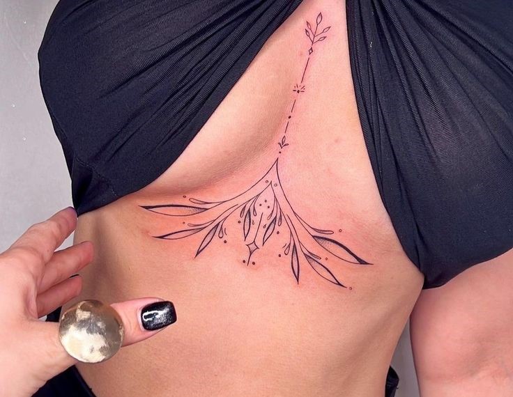 Top 300+ hình xăm khe ngực siêu đẹp và ấn tượng - Genztattoo