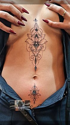 Top 300+ hình xăm khe ngực siêu đẹp và ấn tượng - Genztattoo