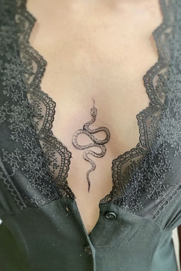 Top 300+ hình xăm khe ngực siêu đẹp và ấn tượng - Genztattoo