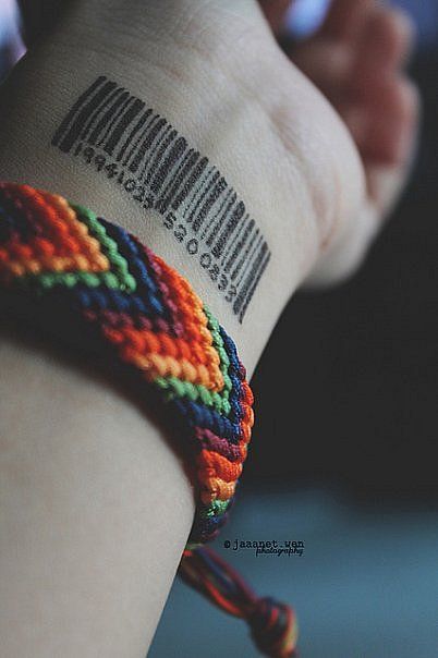 Top 101+ hình xăm mã vạch chất lừ và độc đáo - Genztattoo