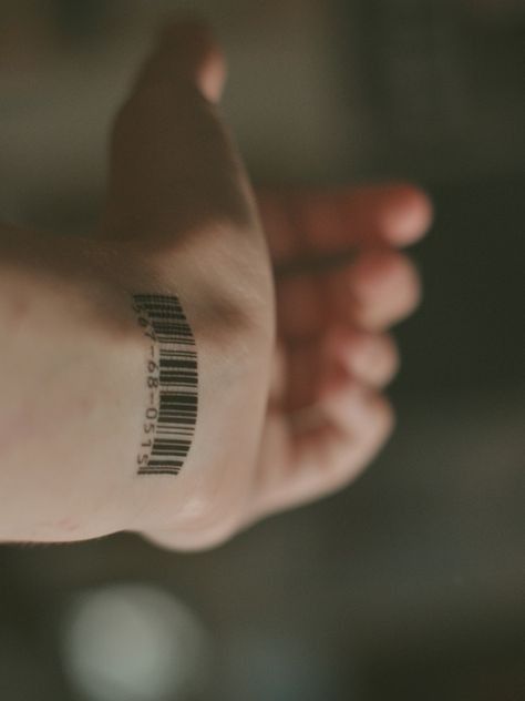 Top 101+ hình xăm mã vạch chất lừ và độc đáo - Genztattoo