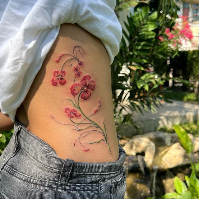 Hình xăm bông hoa đẹp cho nữ Hơn 200 mẫu hình xăm mạn sườn để anh chị em tham khảo - Genztattoo