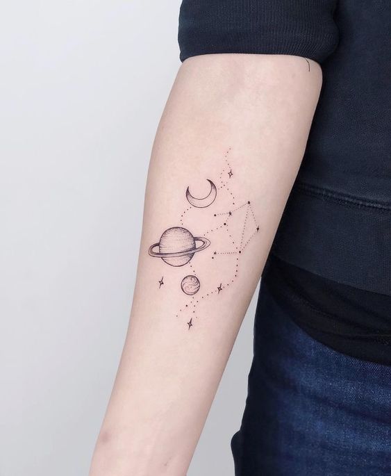 hình xăm hành tinh và mặt trăng nhỏ Top 200 hình xăm cute dễ thương cho nam và nữ - Genztattoo