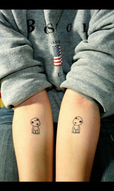hình xăm mini đối xứng ở cả hai cánh tay Top 200 hình xăm cute dễ thương cho nam và nữ - Genztattoo