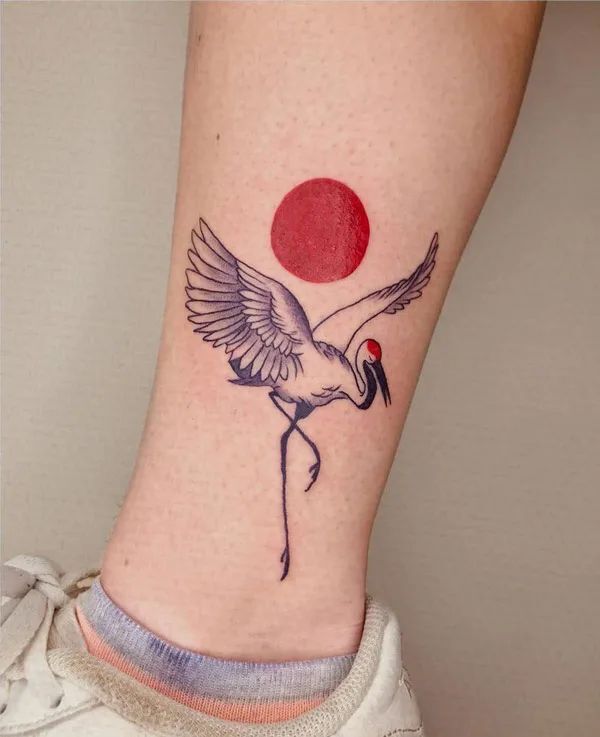 kiểu tattoo con hạc cực đẹp ở cổ chân kiểu tattoo con hạc cực đẹp ở cổ chân