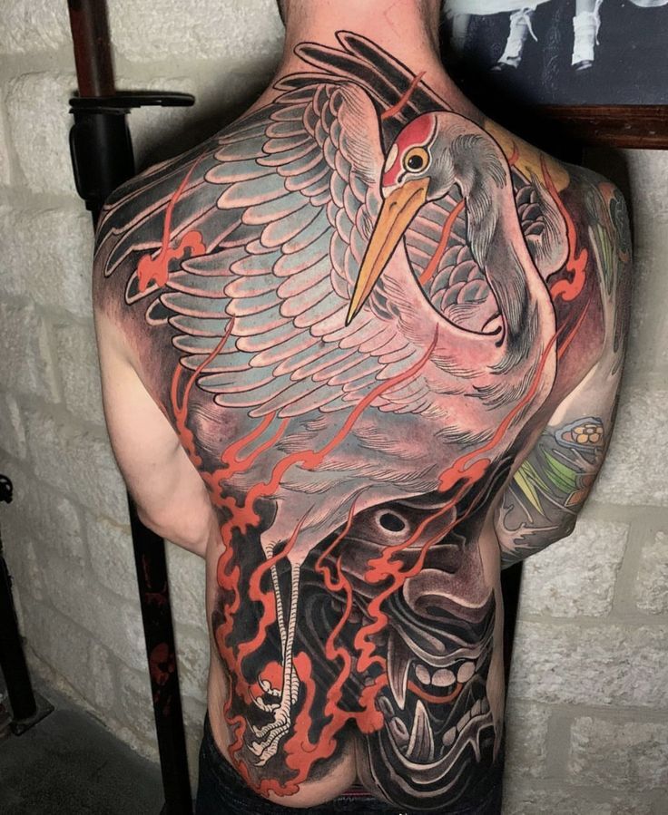 kiểu tattoo full lưng hình con hạc kiểu tattoo full lưng hình con hạc