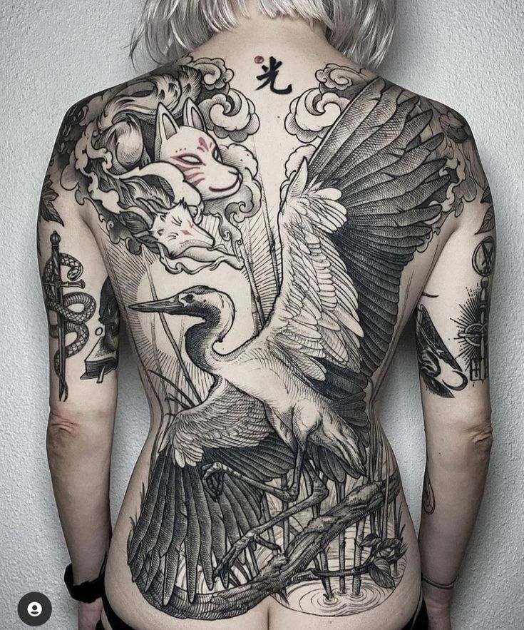tattoo hình con hạc full lưng cho nữ tattoo hình con hạc full lưng cho nữ