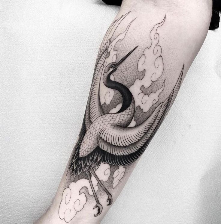 tattoo con hạc siêu đẹp ở tay tattoo con hạc siêu đẹp ở tay