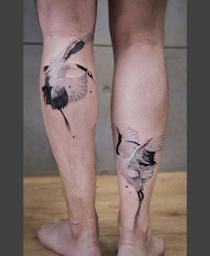 mẫu tattoo con hạc ở cẳng chân mẫu tattoo con hạc ở cẳng chân