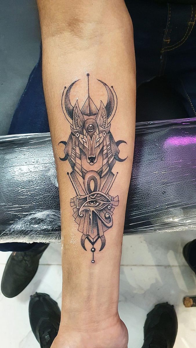 tattoo anubis nhỏ cho nữ tattoo anubis nhỏ cho nữ